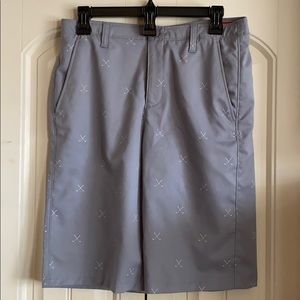 Boys Under Armour golf shorts - size 18